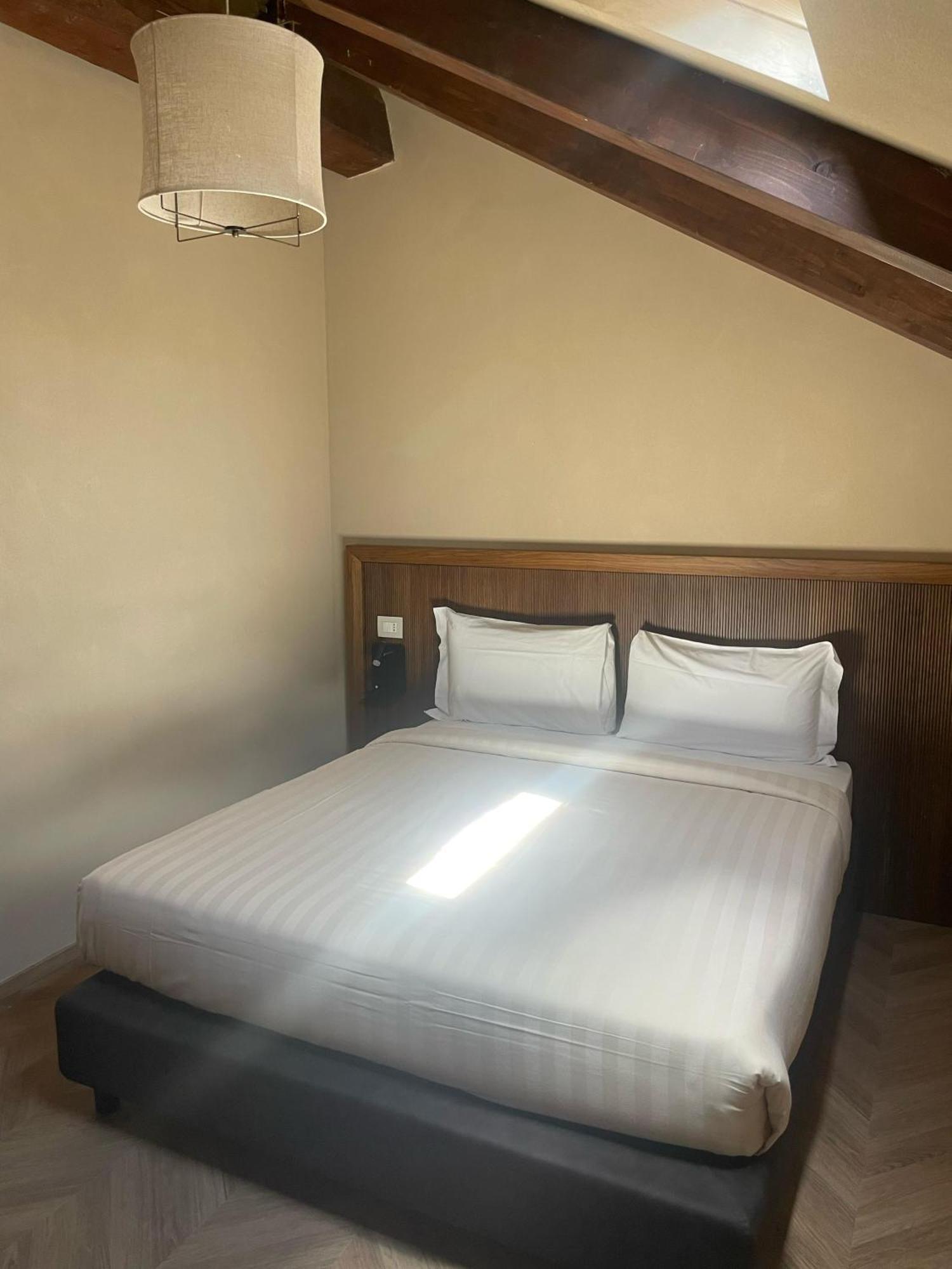 Bed and Breakfast Cascina La Badia Montegrosso dʼAsti Esterno foto
